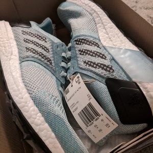 adidas women's ultraboost st parley running shoe